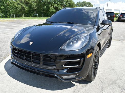 Used 2016 Porsche Macan Turbo AWD/4WD image 2