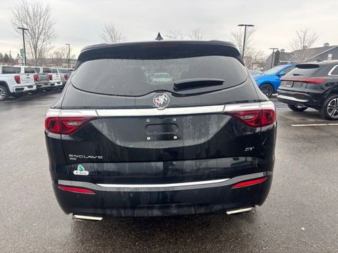 Used 2024 Buick Enclave Essence w/ Sport Touring Edition image 7