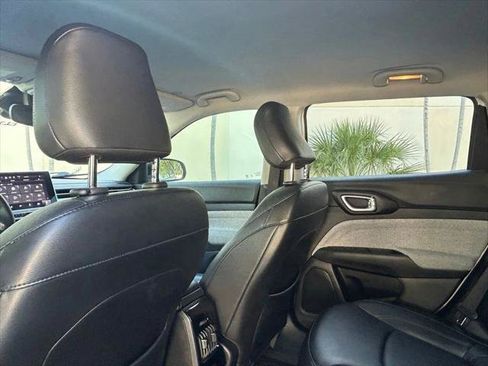 Certified 2022 Jeep Compass Latitude AWD/4WD image 44