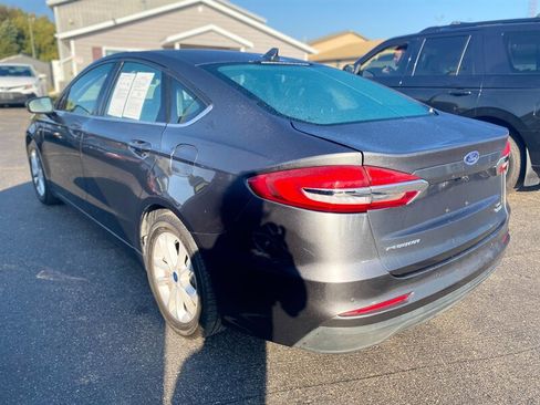 Used 2020 Ford Fusion SE image 5