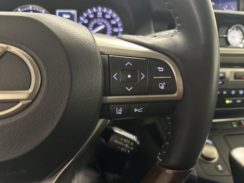 Used 2018 Lexus ES 350 w/ Navigation System Package image 20