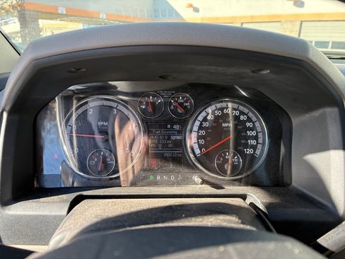 Used 2012 RAM 2500 ST w/ Chrome Appearance Group image 17