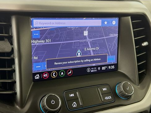Used 2023 GMC Acadia SLE w/ Driver Convenience Package FWD image 14