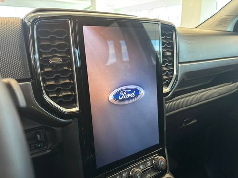 Used 2025 Ford Ranger XLT AWD/4WD image 19