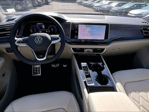 New 2026 Volkswagen Atlas SEL Premium R-Line AWD/4WD image 3