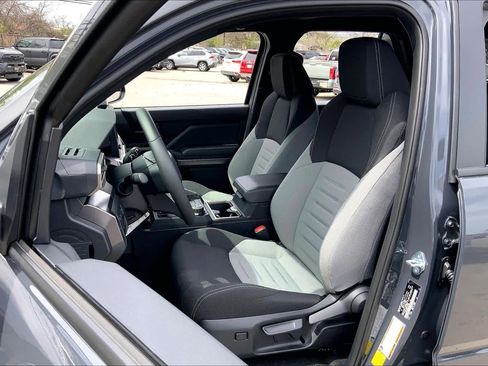 Used 2026 Toyota 4Runner TRD Off-Road image 8