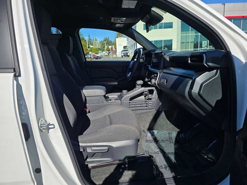 Certified 2025 Toyota 4Runner SR5 image 11