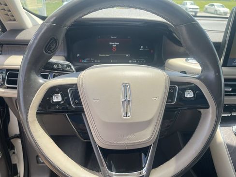 Used 2022 Lincoln Aviator Reserve w/ Equipment Group 201A AWD/4WD image 8