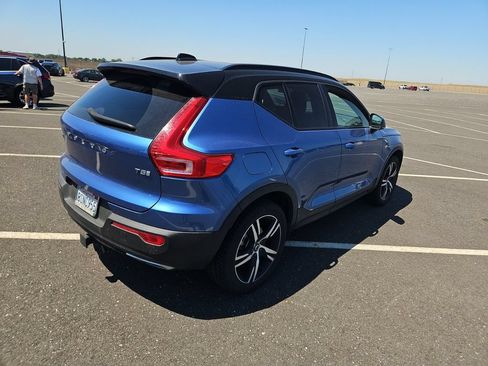 Used 2020 Volvo XC40 T5 R-Design AWD/4WD image 3