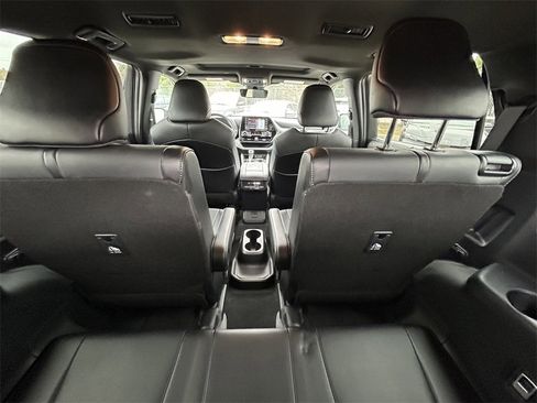 Used 2021 Toyota Highlander XSE image 16