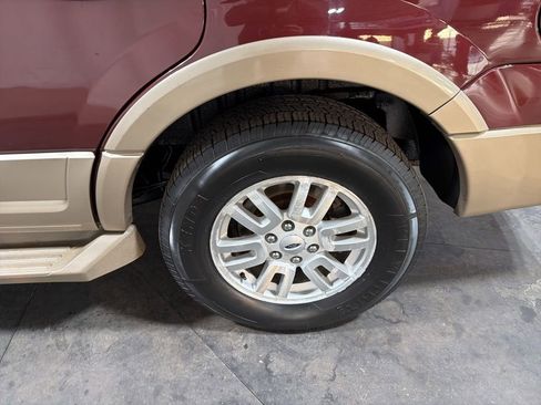Used 2011 Ford Expedition XLT w/ 201A Rapid Spec Order Code image 34