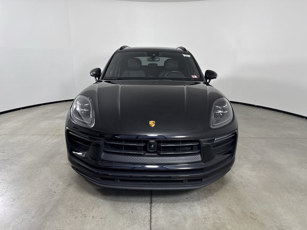 Certified 2023 Porsche Macan AWD/4WD image 10