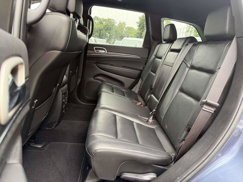 Used 2020 Jeep Grand Cherokee Limited AWD/4WD image 13