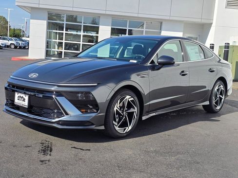New 2026 Hyundai Sonata SEL FWD image 7