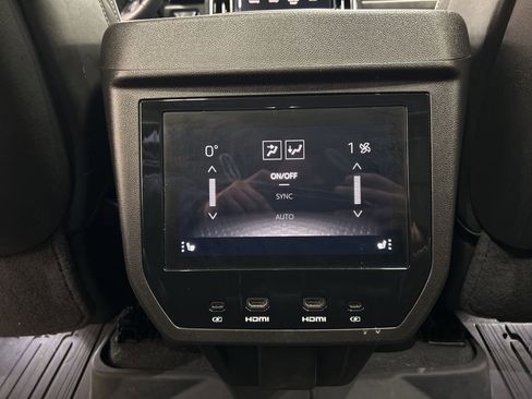 Used 2025 GMC Yukon AT4 Ultimate AWD/4WD image 34