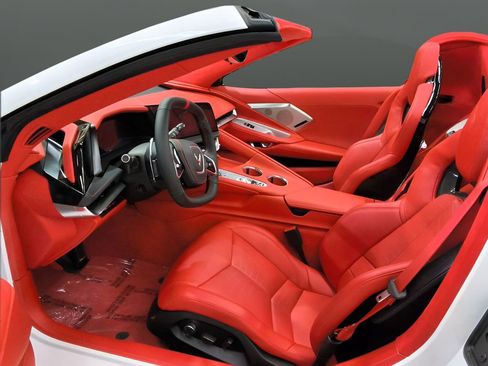 Used 2026 Chevrolet Corvette Stingray Premium Conv w/ Z51 Performance Package image 18