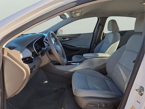 Used 2022 Chevrolet Malibu LT image 12