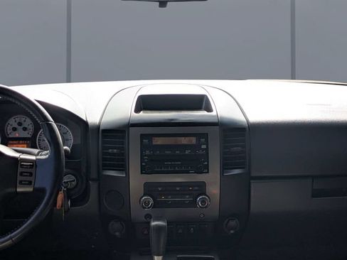 Used 2012 Nissan Titan SV w/ Sport Appearance Pkg RWD image 18