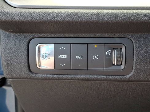 Used 2024 Chevrolet Traverse LS w/ Midnight/Sport Edition AWD/4WD image 25