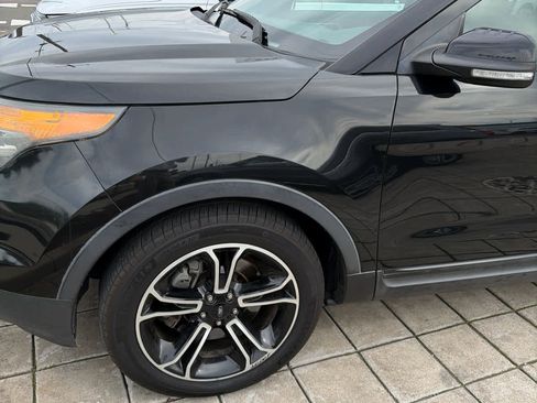 Used 2014 Ford Explorer Sport w/ Equipment Group 401A image 3