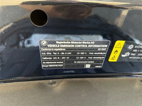 Used 2022 BMW i4 eDrive40 w/ Premium Package image 32