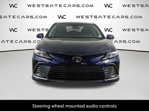 Used 2022 Toyota Camry LE image 4