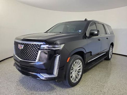 Used 2023 Cadillac Escalade ESV Premium Luxury AWD/4WD image 2