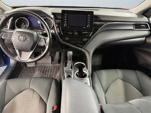 Used 2023 Toyota Camry LE image 9
