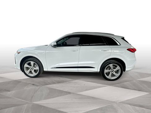 Used 2025 Audi Q5 Premium Plus AWD/4WD image 5