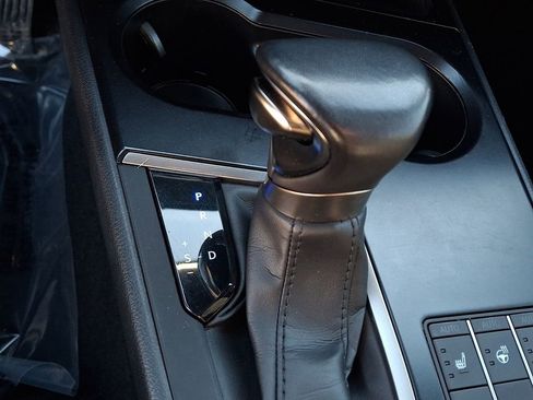 Used 2023 Lexus UX 250h AWD w/ Premium Package image 16