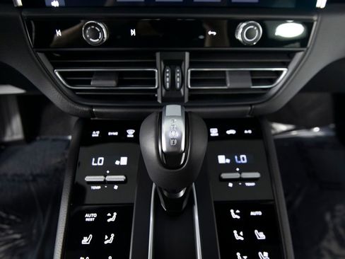 New 2026 Porsche Macan S AWD/4WD image 27