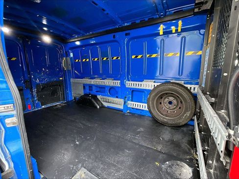 Used 2018 Ford Transit 250 148 Medium Roof RWD image 14