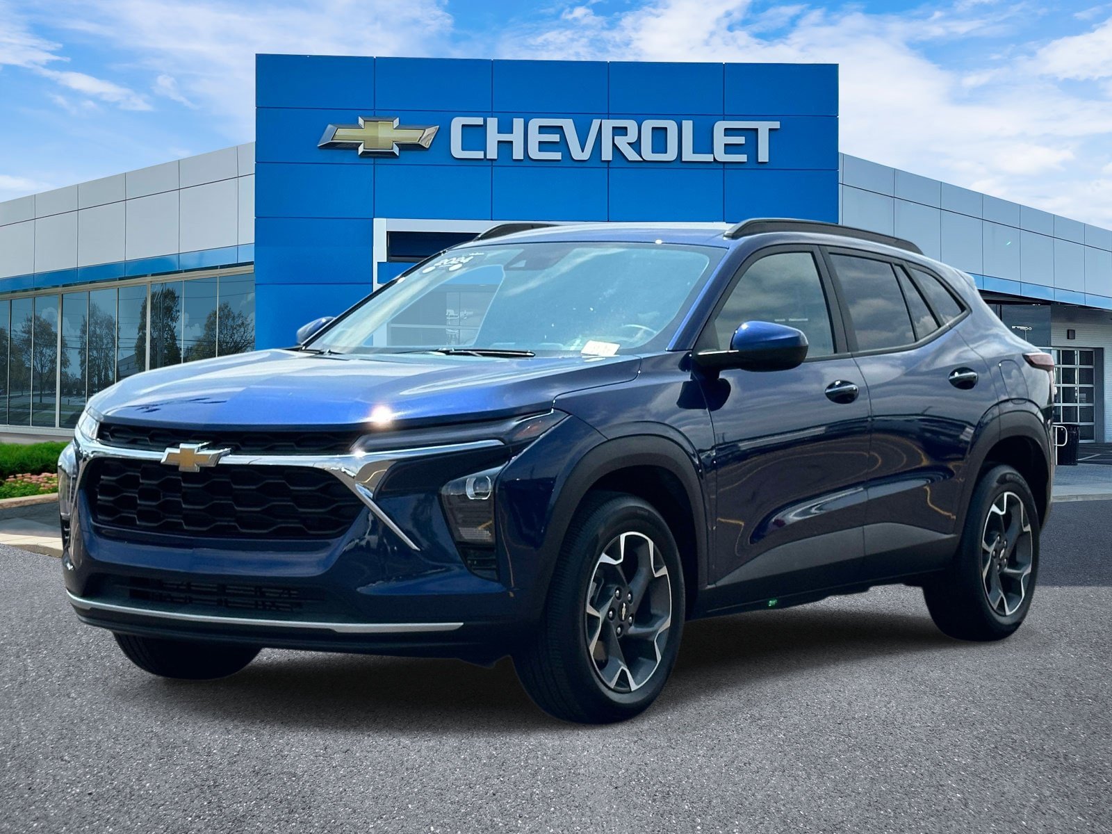 Certified 2024 Chevrolet Trax LT w/ Driver Confidence Package FWD image 6