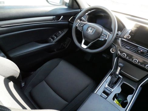 Used 2021 Honda Accord LX image 9