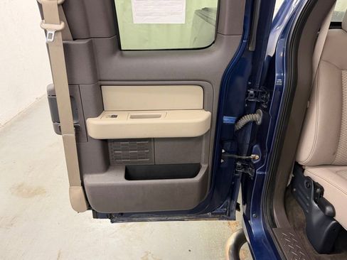 Used 2010 Ford F150 XLT image 12