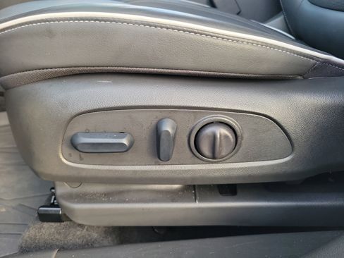 Used 2024 Buick Encore GX Avenir image 20