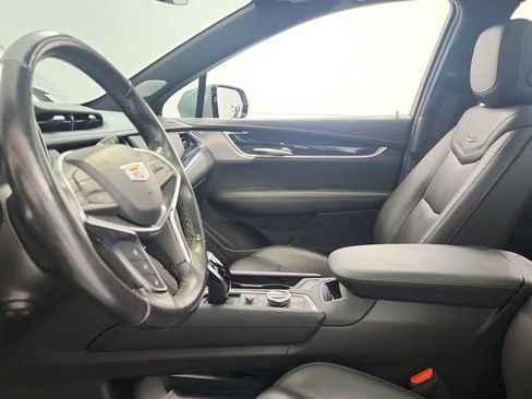 Used 2023 Cadillac XT5 Premium Luxury w/ LPO, Floor Liner Package FWD image 17