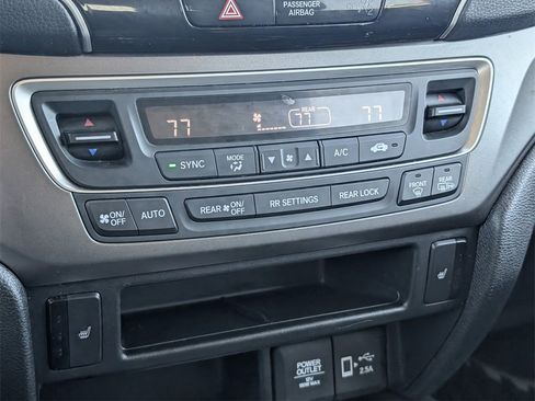 Certified 2022 Honda Pilot Special Edition image 19