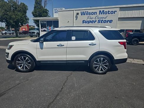 Used 2016 Ford Explorer Platinum AWD/4WD image 8