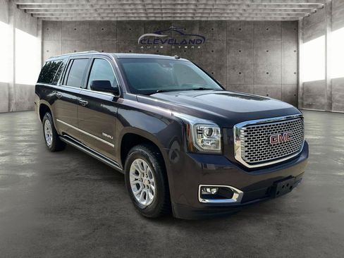 Used 2015 GMC Yukon XL Denali w/ Touring Package AWD/4WD image 1