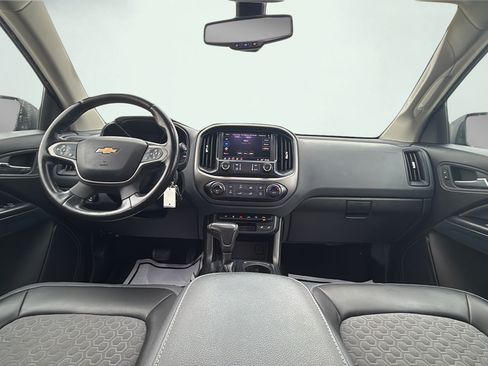 Used 2019 Chevrolet Colorado Z71 AWD/4WD image 39