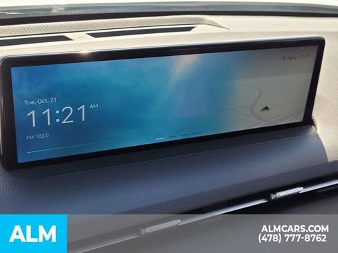 Used 2023 Genesis GV70 2.5T w/ Advanced Package image 22