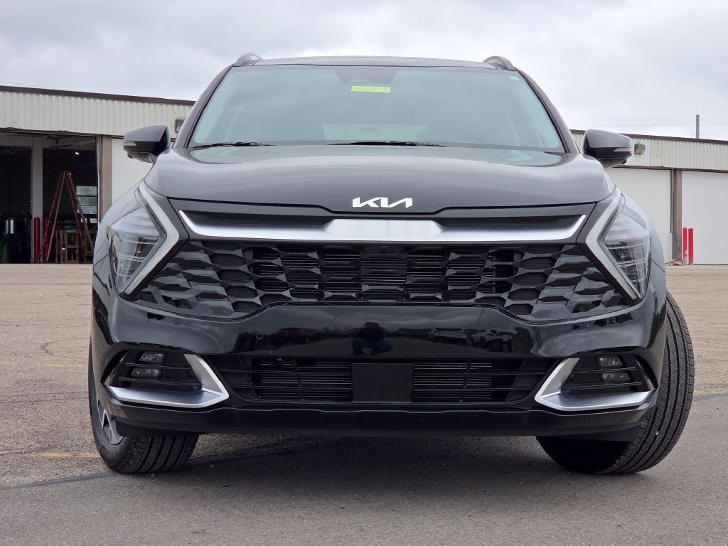 Used 2025 Kia Sportage SX FWD image 3