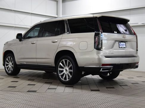 Used 2023 Cadillac Escalade Premium Luxury Platinum AWD/4WD image 6