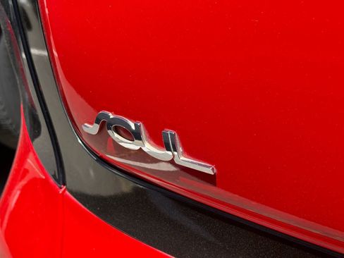 Used 2019 Kia Soul FWD image 7