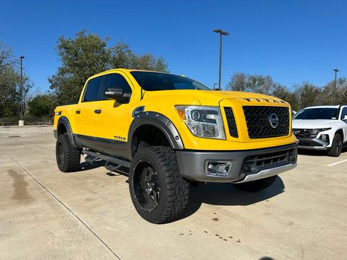 Used 2017 Nissan Titan PRO-4X image 3