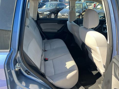 Used 2017 Subaru Forester 2.5i w/ Alloy Wheel Package image 29