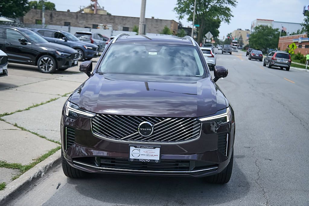 New 2026 Volvo XC90 T8 Plus w/ Protection Package AWD/4WD image 5