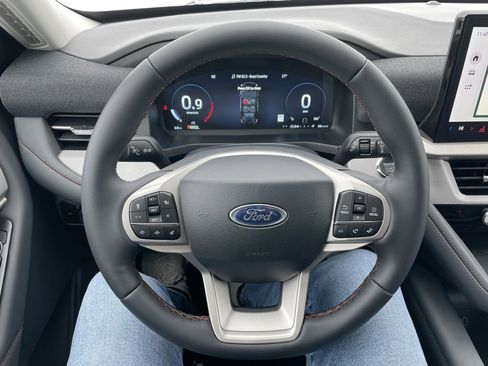 New 2026 Ford Explorer Active image 26