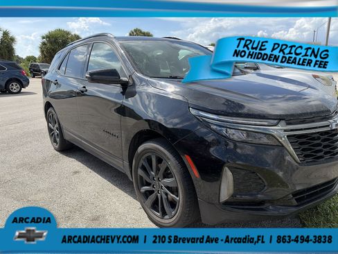 Used 2023 Chevrolet Equinox RS w/ RS Leather Package FWD image 3